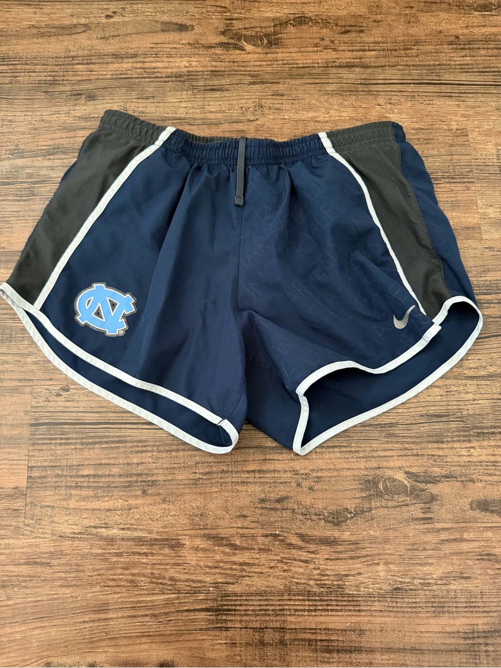 Nike Women's Navy Blue UNC Tar Heels Athletic Shorts